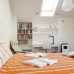 Butas Exceptional Uzupis Bridge 3 Bedroom