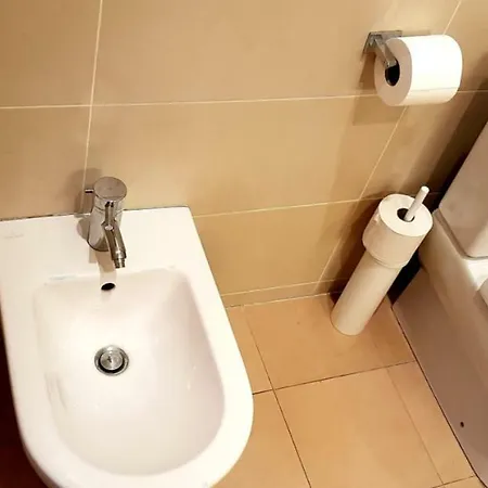 Apartment Exceptional Uzupis Bridge 3 Bedroom *