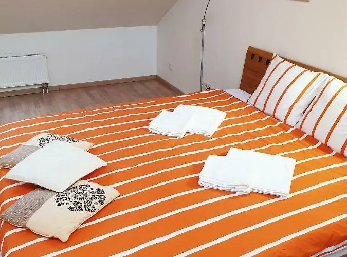 Lejlighed Exceptional Uzupis Bridge 3 Bedroom *