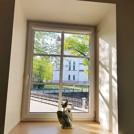 Exceptional Uzupis Bridge 3 Bedroom * 维尔纽斯