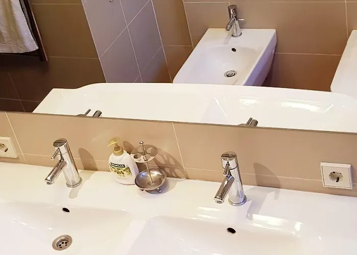 Exceptional Uzupis Bridge 3 Bedroom *