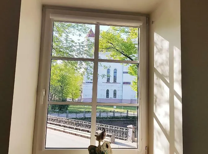 Exceptional Uzupis Bridge 3 Bedroom * Vilna