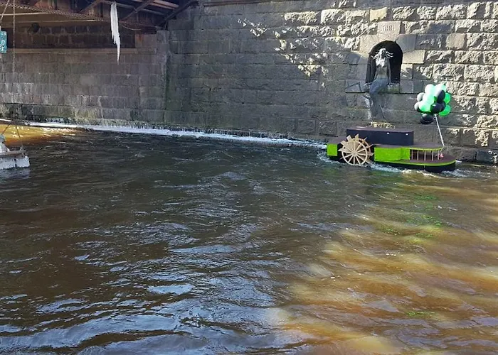 Exceptional Uzupis Bridge 3 Bedroom * فيلنيوس